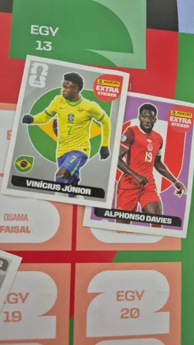 Figurinhas Legends da Copa 2026 Vini Jr e A Davies