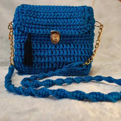 Bolsa de crochê azul