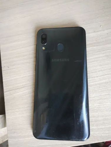Estou vendendo celular Samsung Galaxy a30