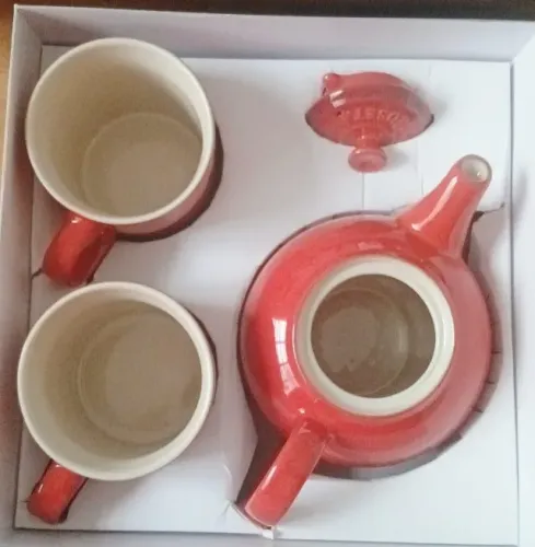 Renda Francesa Set Chá Cereja Le Creuset