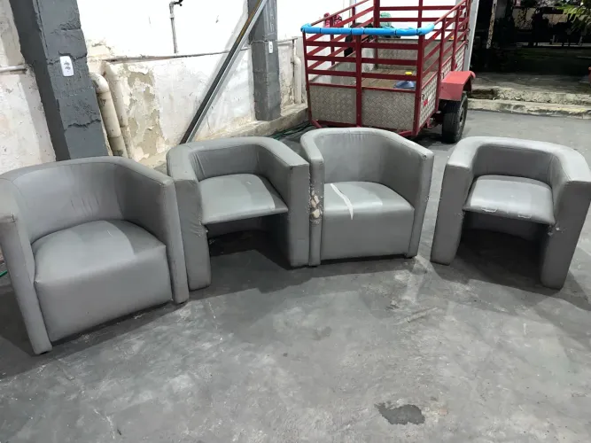 4 Poltronas