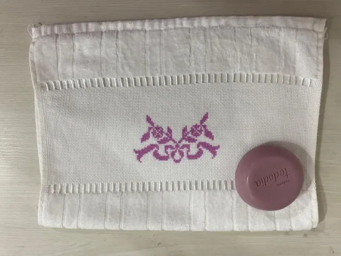 Kit lavabo toalha + sabonete