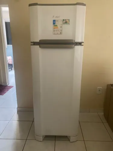 Geladeira Esmaltec RCD34