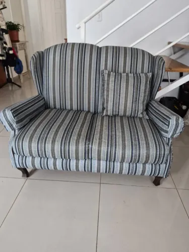 Sofá 2 lugares
