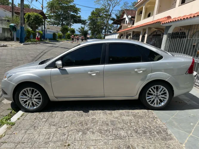 Ford Focus Sedan 2.0 16v/2.0 16V Flex 4P 2013
