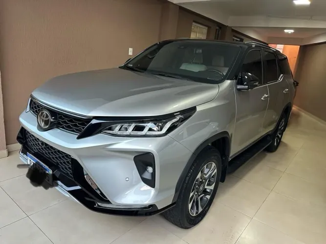 Toyota Hilux SW4 Diamond 2.8 TB 4X4 Die. Aut. 2022