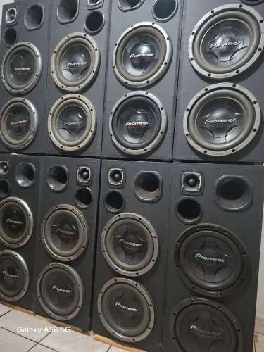 Caixas de som paredão 