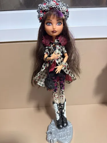 Cerise Hood Spring unsprung - Ever After High