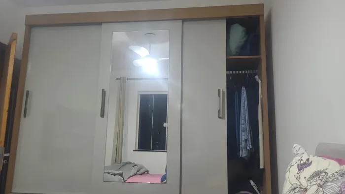Guarda roupas casal
