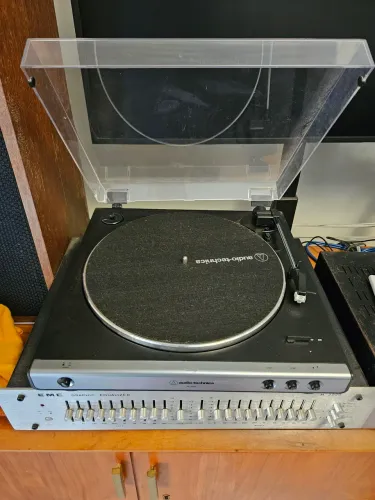Toca-Discos Vinil Audio-Technica Automático AT-LP60X-BW