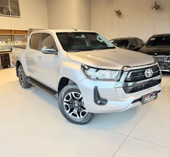 Toyota Hilux CD SRV 4X4 2.8 TDI Diesel Aut. 2022