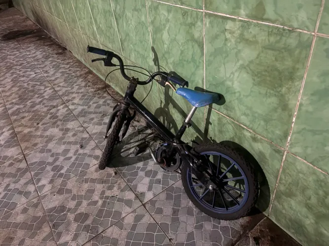 Bicicleta BMX infantil 