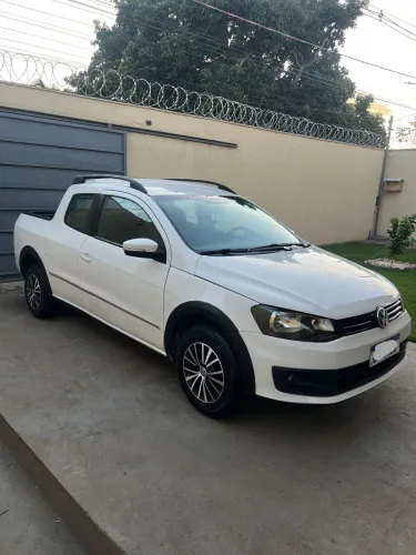 Volkswagen Saveiro Highline 1.6 T. Flex 8V CD 2015