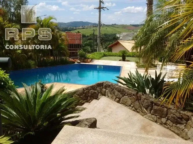 Casa no Condominio Osato, alto padrão, 04 dormitórios sendo 2 suítes 03 salas com lareira