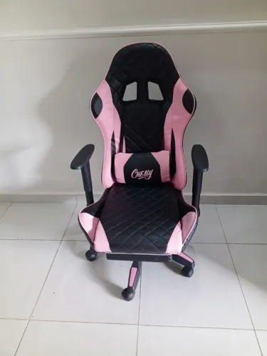 Cadeira Gamer Rosa e Preta - Muito Conservada