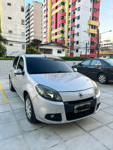 Renault Sandero Expression Hi-flex 1.6 8V 5P 2014