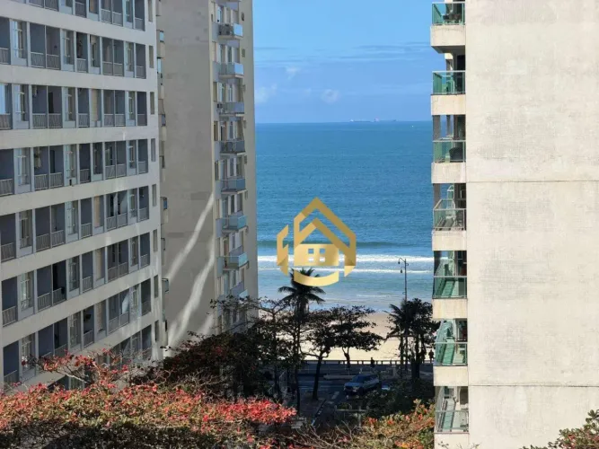 Apartamento com 3 dormitórios à venda por R$ 670.000 - Praia das Pitangueiras - Guarujá/SP