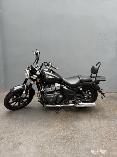 Super Meteor 650 ano 2026 apenas 2500km - impecável 
