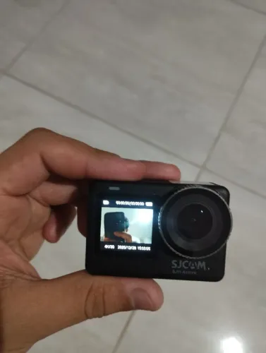 Câmera De Ação Sjcam Sj11 4k Active Com Tela Dupla Preto