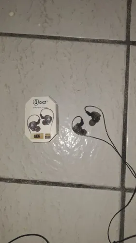 Fone de ouvido QKZ AK6 novo na caixa