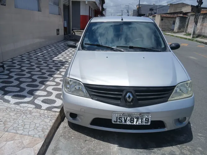 Renault Logan Expression Hi-flex 1.6 8V 4P 2010