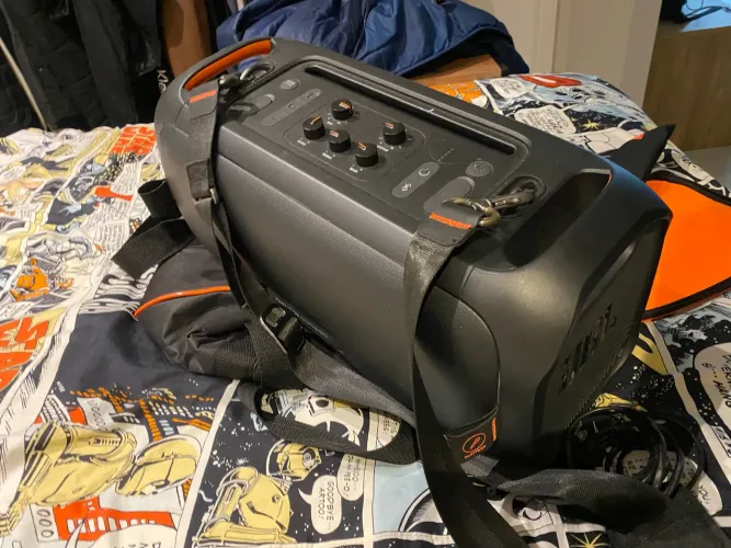 Jbl partybox on the go
