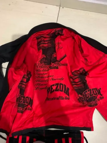 ? Kimono de Jiu-Jitsu Pezom - Pouquíssimo uso