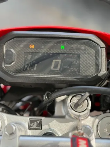 VENDE-SE MOTO XR POUCA QUILOMETRAGEM UNICO DONO .