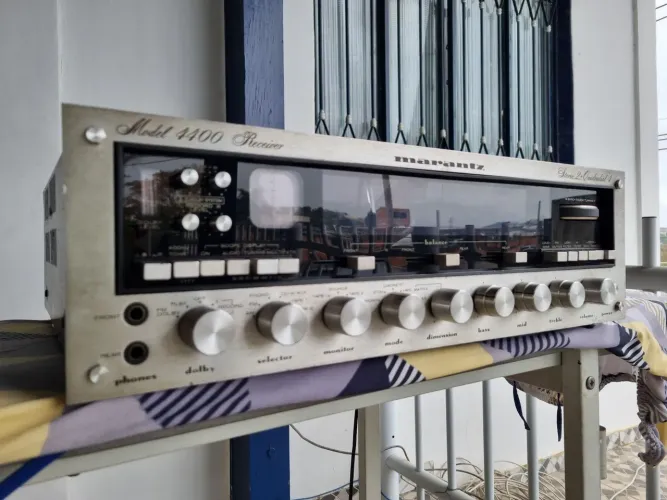 Receiver Marantz 4400