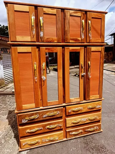 Guarda roupa de casal - modelo 4 portas com gavetas novo!