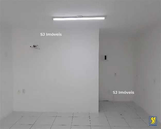 Sala comercial em frente à Praça das Flores e ao lado do BS Design