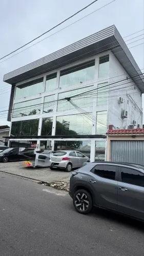 Alugo Sala Comercial / Pq.10/ R$1.100,00