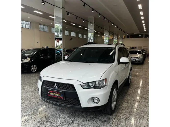 Mitsubishi Outlander 2.0 16V 160cv Aut. 2012