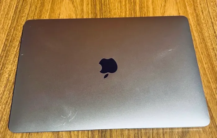 Macbook Air 13, Intel i5, 8GB 