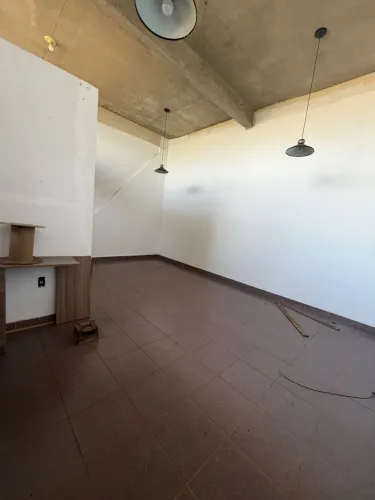 Alugo kitnet com quintal enorme para plantação Havaí - IMOBILIÁRIAS NÃO TENHO INTERESSE!!!