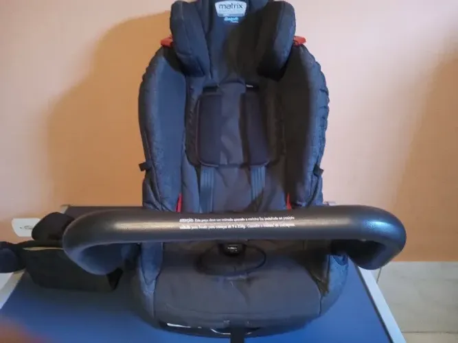 Cadeirinha Infantil para Carro Burigotto Matrix Evoluyion 0/25 ( Com a Base )