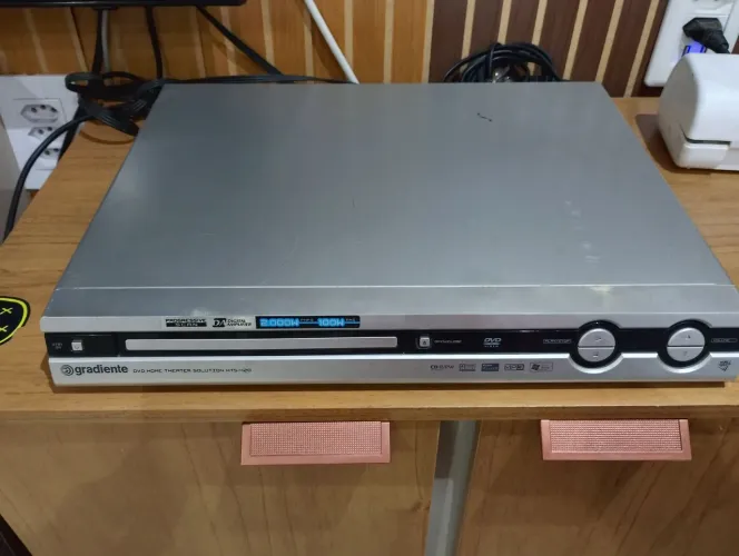 Home theater defeito lê a descrição sem as caixas