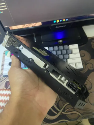 RX580 de 8gb liga toda mas parou de dar imagem
