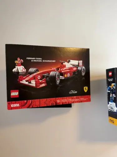 Lego - Icons - Ferrari F2004 E Michael Schumacher