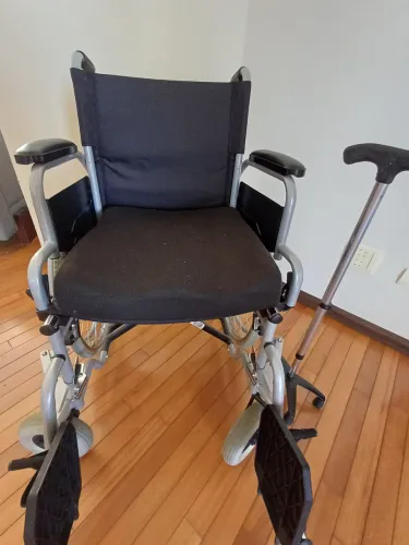 Cadeira de rodas | Impecável | RODAS GRANDES | CONFORTO