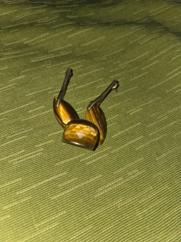 Vendo conjunto de brinco e anel de pedra olho de tigre