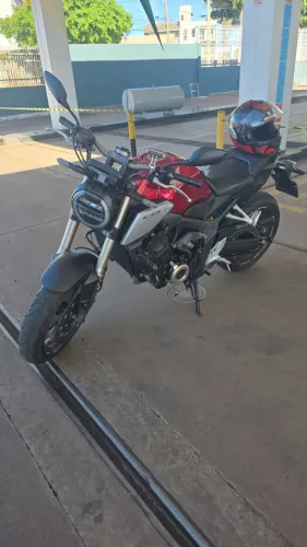 CB 650R - Vermelha - DF