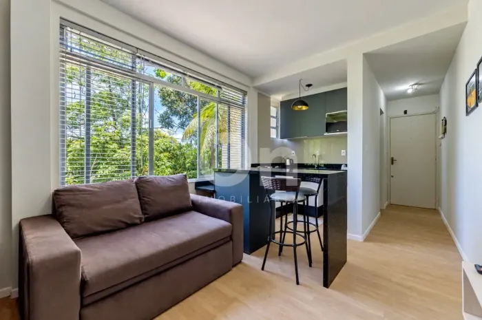 Studio reformado e mobiliado à venda no Itacorubi - Florianópolis - SC