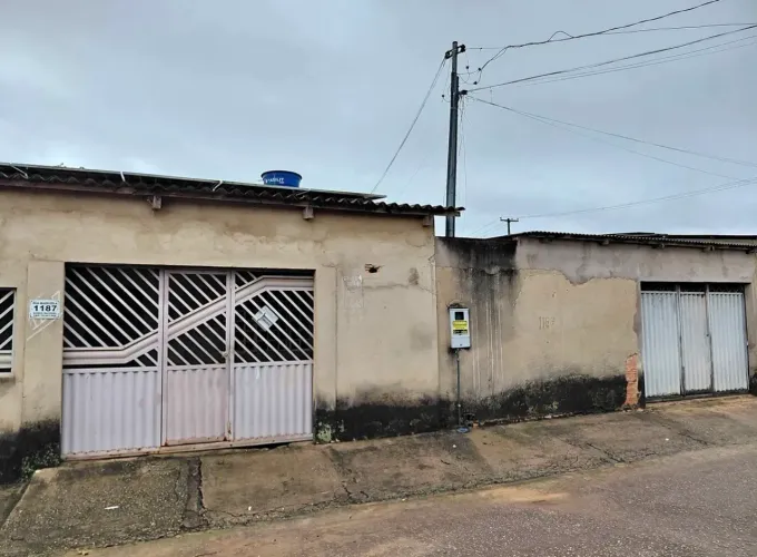 Vendo casa no BAIRRO NACIONAL