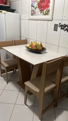 Mesa 4 cadeiras