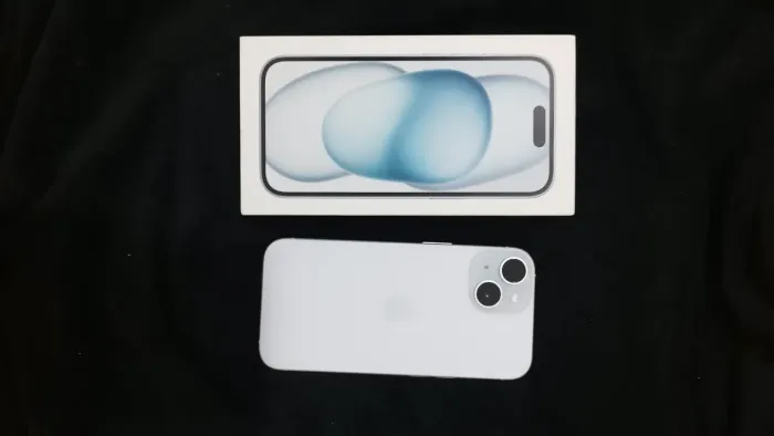 iPhone 15 Azul - 4 meses de uso. Saúde da bateria 100%