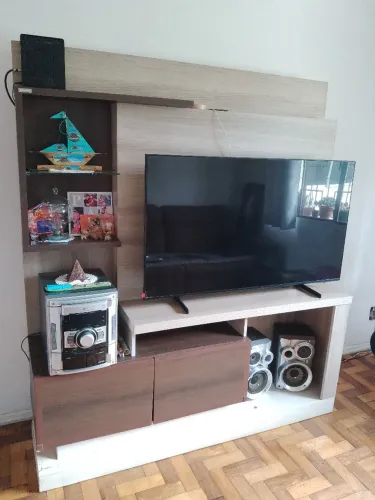 Estante para sala