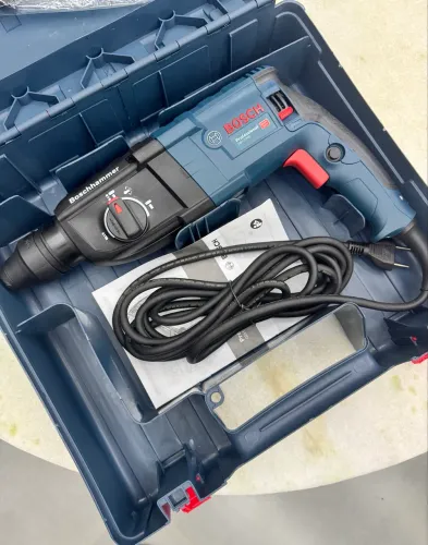 Bosch Martelete Perfurador 820W 127V