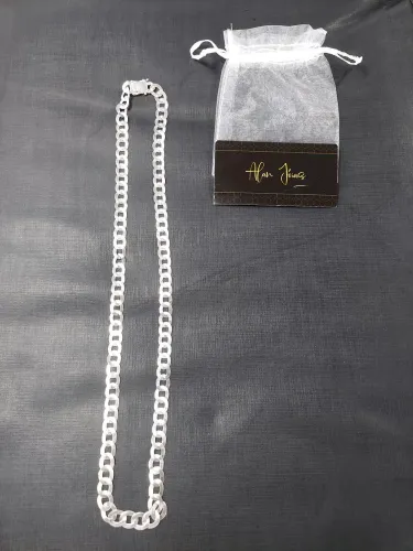 Prata 925 à venda.  Vários modelos , produtos novos e com garantia.
