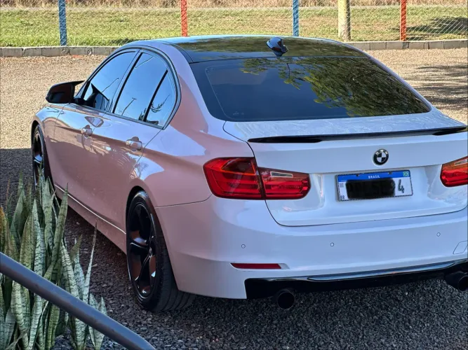 BMW 320I A 2.0 Turbo/activeflex 16V 184cv 4P 2015